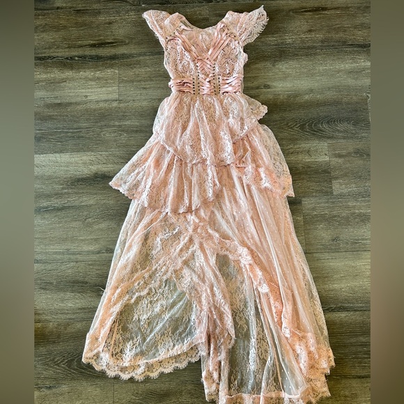 Fashion nova Elegant Pink Lace Gown size small color - Picture 1 of 9